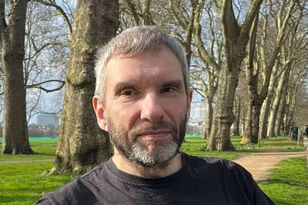 Simon Robinson