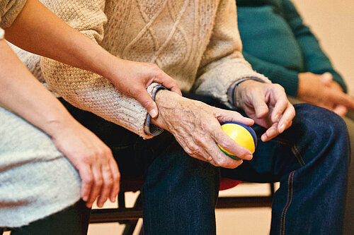 Hands with ball